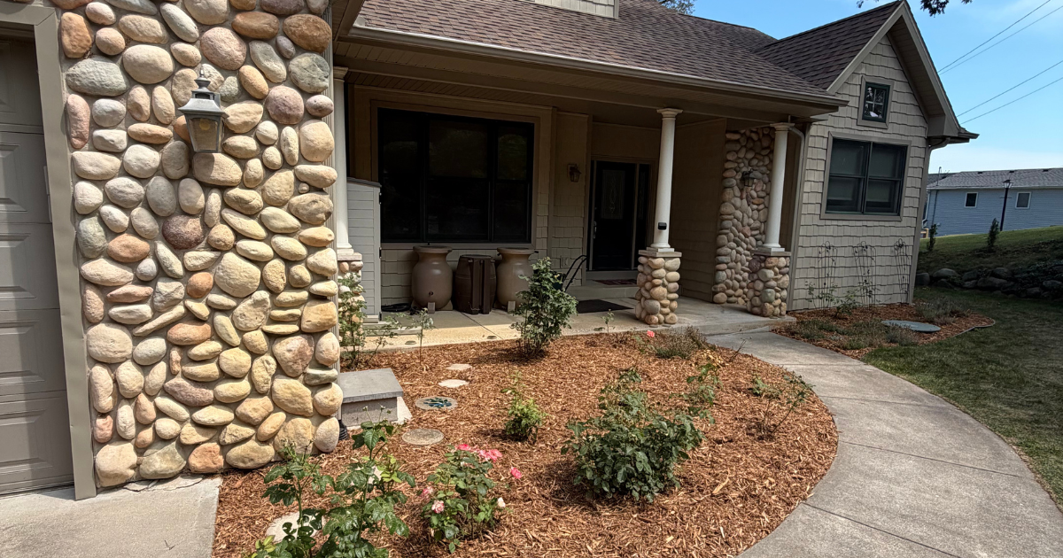 Photo of mulch landscapre refresh by Cloverleaf Lawn and Landscaping